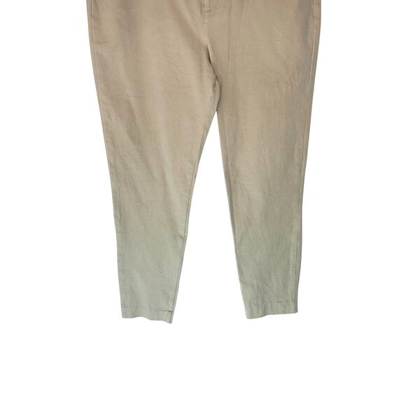 Old Navy Tan Khaki Office Secret Slim Pocket Straight Leg Pixie‎ Pants Size 8 - Picture 6 of 10